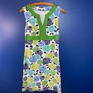 Like new sz 6 Boden Notch Neck Floral Shift Dress